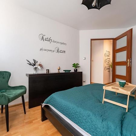 Apartament Ratuszlove - 2 Osobne Sypialnie, Z Widokiem Na Ratusz - By Spaceapart Jelenia Gora Luaran gambar